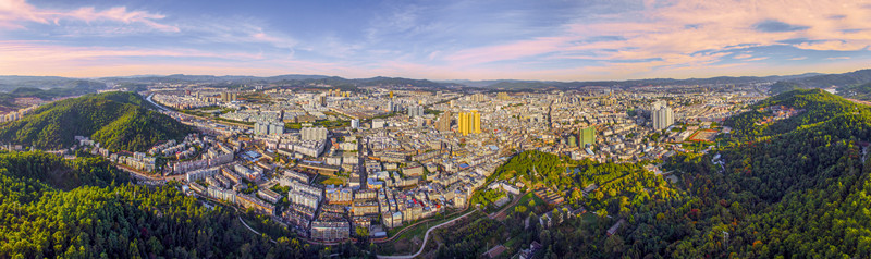 1.楚雄城市全貌.jpg