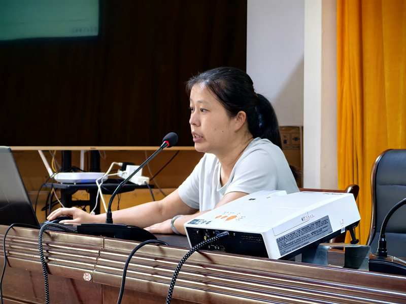 云南省科技特派员杨启慧_副本.jpg